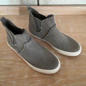 Women's Torta 4Earth by Blowfish Steel Gray Bootie/High Top Tennis Shoes Size 8